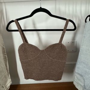 Aritzia Wilfred sweater tank